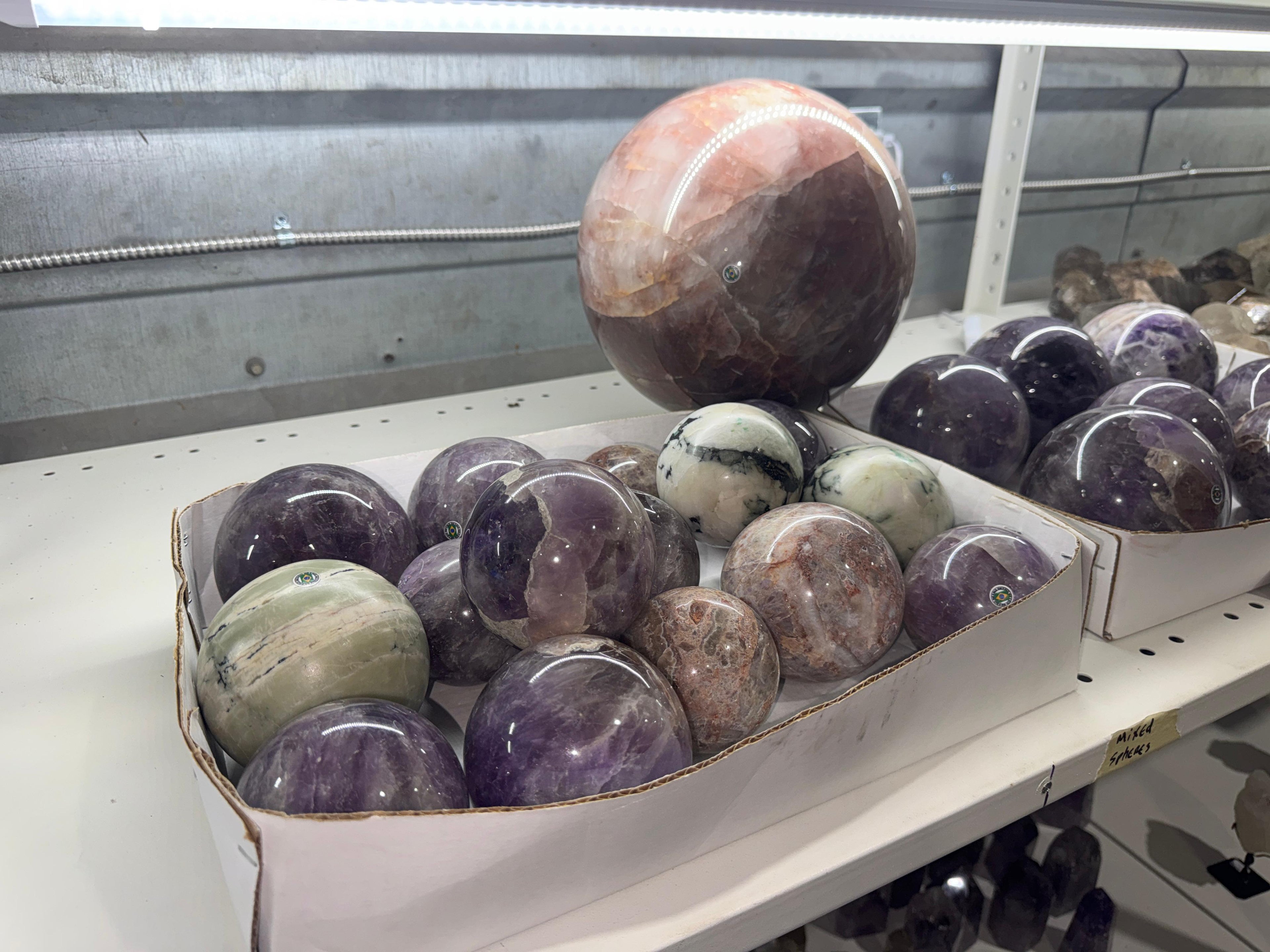 Mixed Crystal Spheres