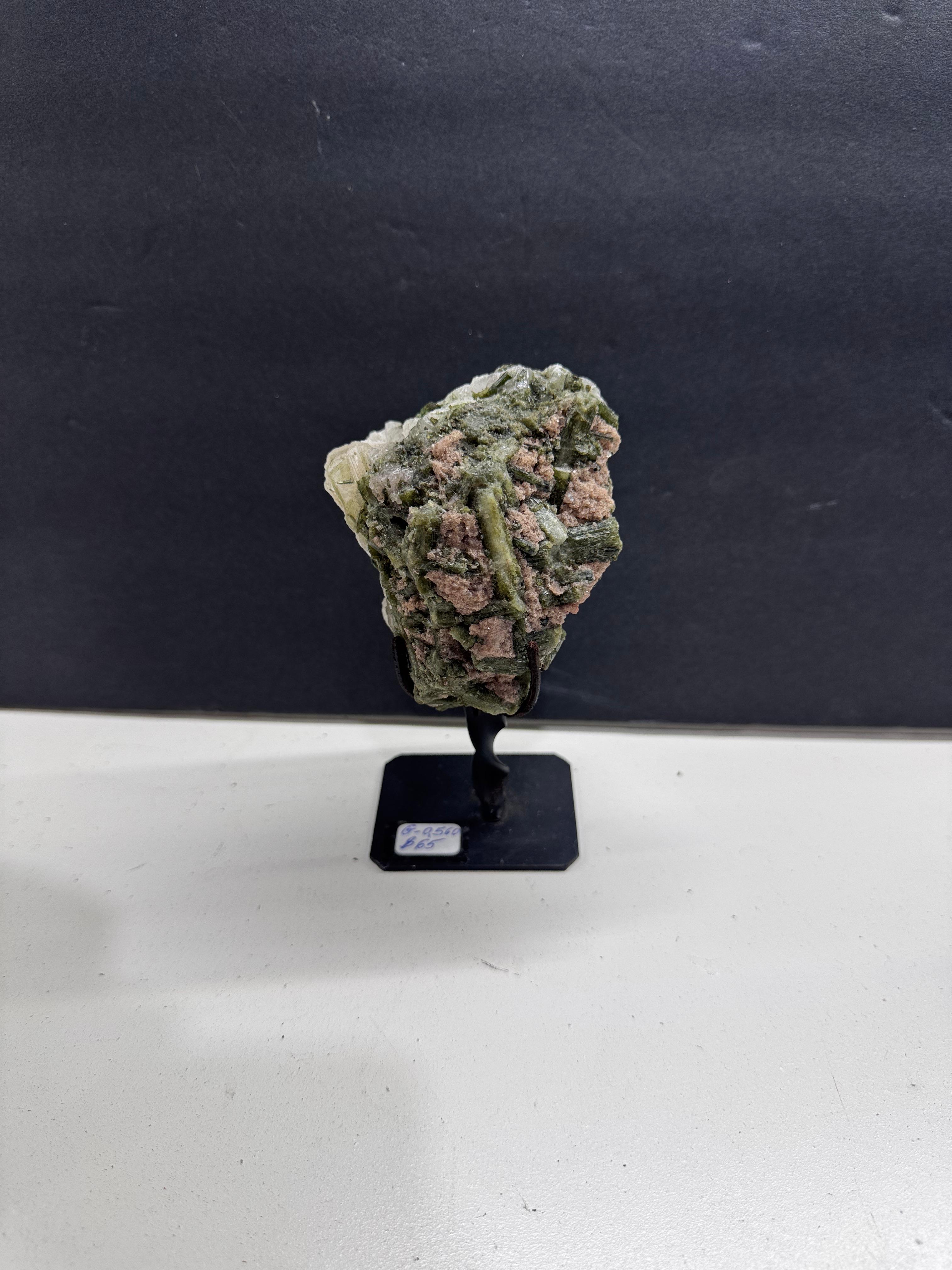 Mix Crystal on stand (Contact for price)